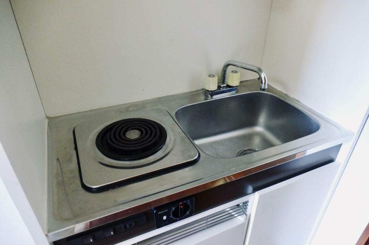 Fwa Guest House Фудзиномия Экстерьер фото
